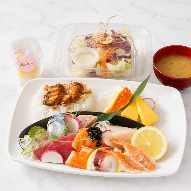 B. Sashimi Combo (10pcs).
