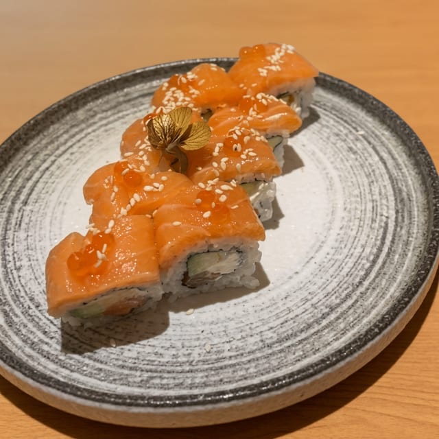 Spicy Seared Salmon Roll.