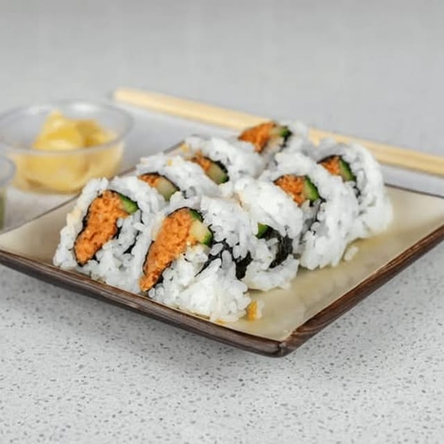 Spicy Tuna Spring Roll (2pcs).
